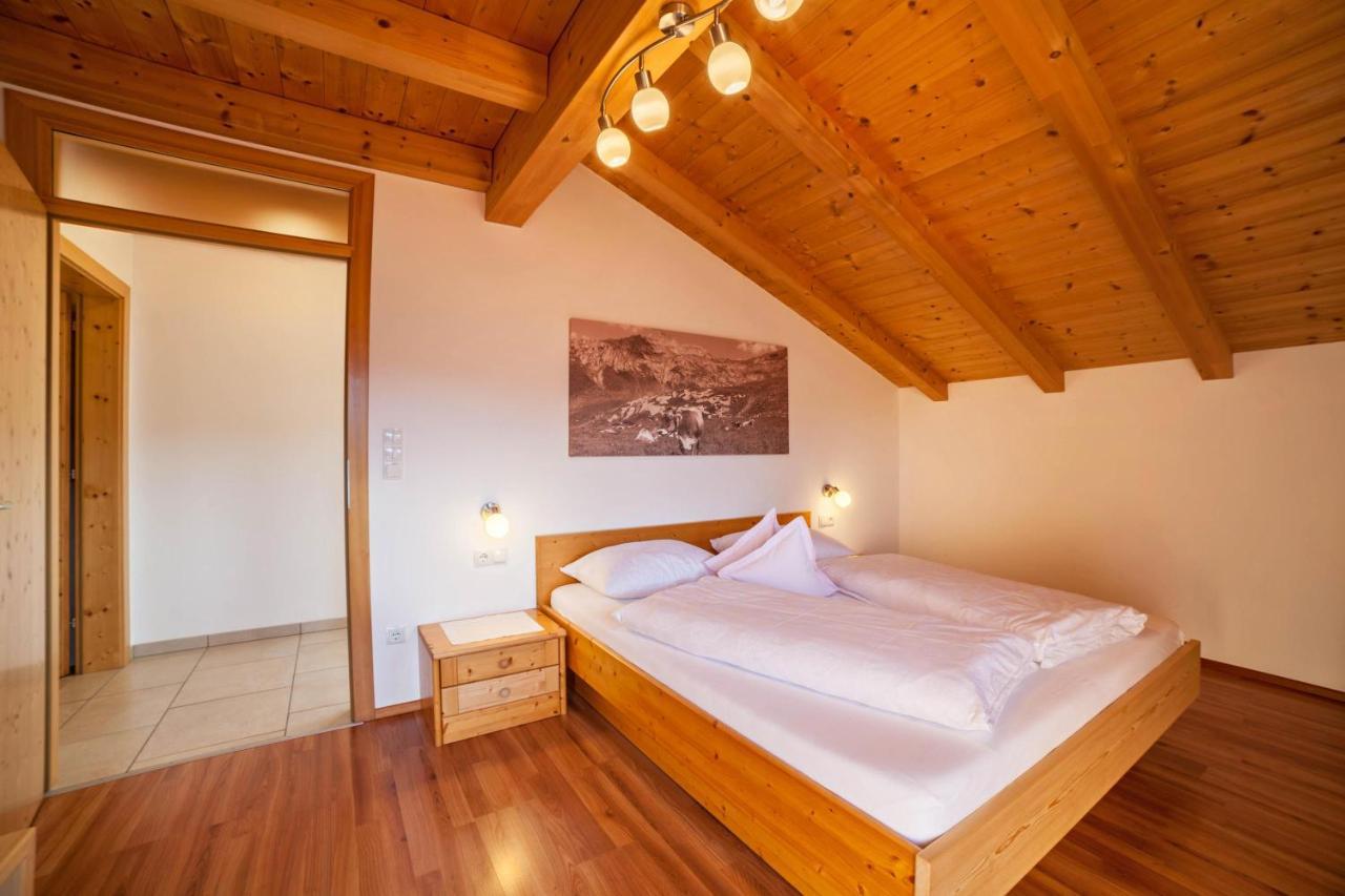Tonigbauernhof Blumenwiese سكين المظهر الخارجي الصورة