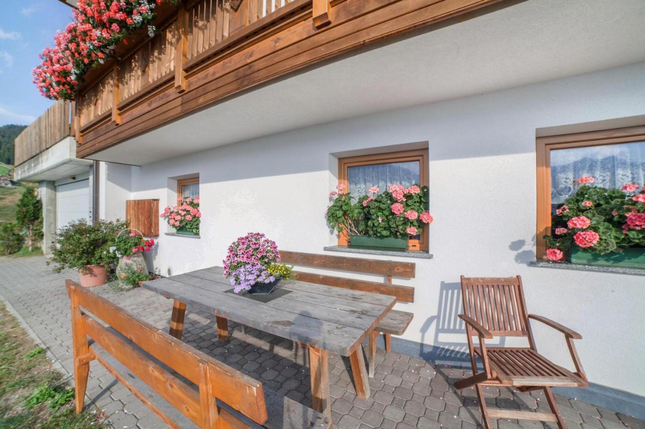 Tonigbauernhof Blumenwiese سكين المظهر الخارجي الصورة